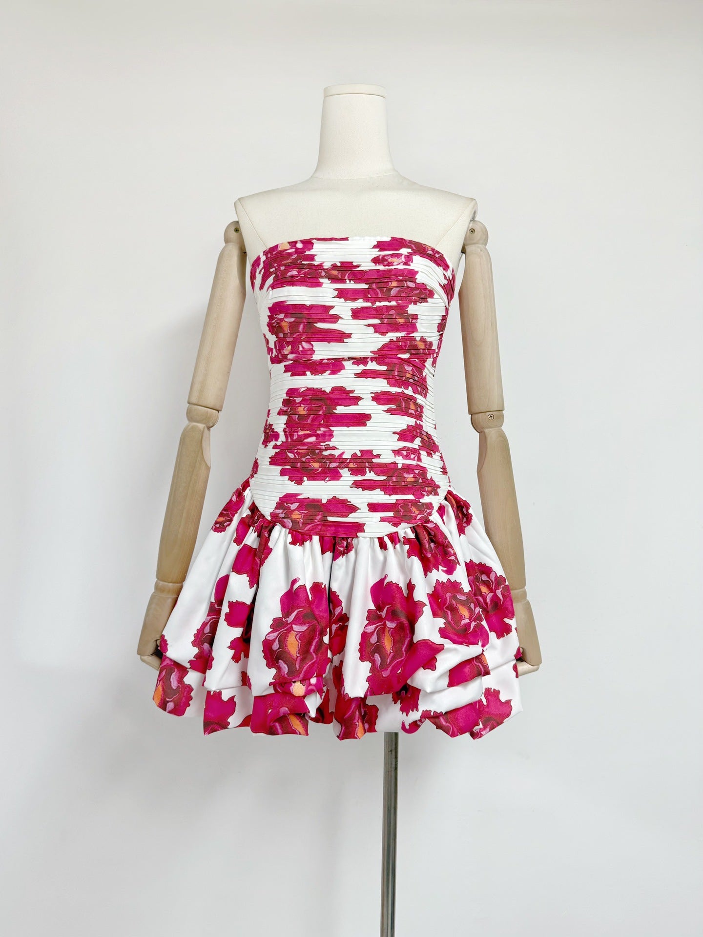 Celebra Dress